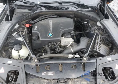 2013 BMW 528I xDrive z USA, uszkodzony, nr VIN WBAXH5C59DDW14522